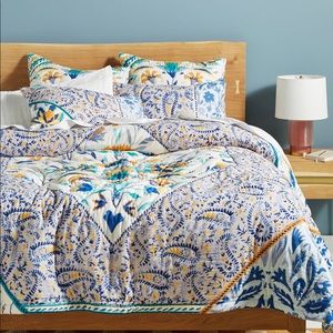 New Anthropologie Elspeth Full Quilt + x4 Sham Set